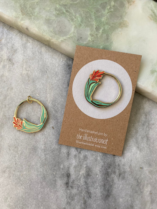 Protea flower circle pin