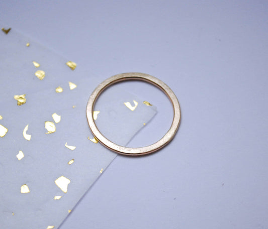 Hammered gold wedding ring